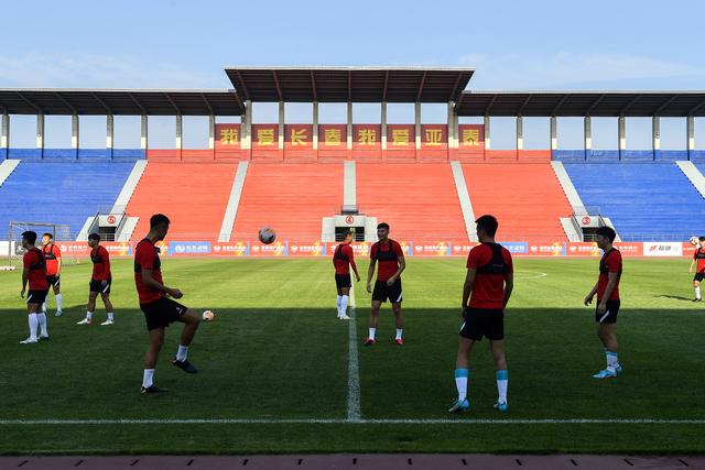 曝阿诺德口头承诺加盟皇马 今夏自由身免签